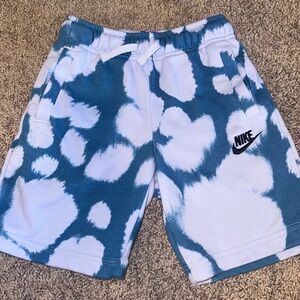 Nike boys size XS shorts tye dye blue